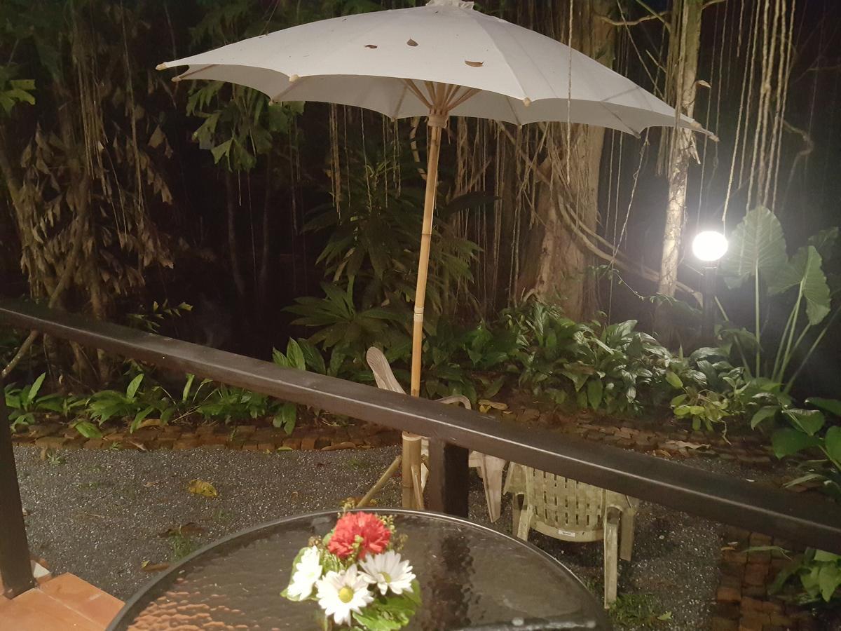 Hotel Hug Rimtharn Ban Khao Klom Exterior foto