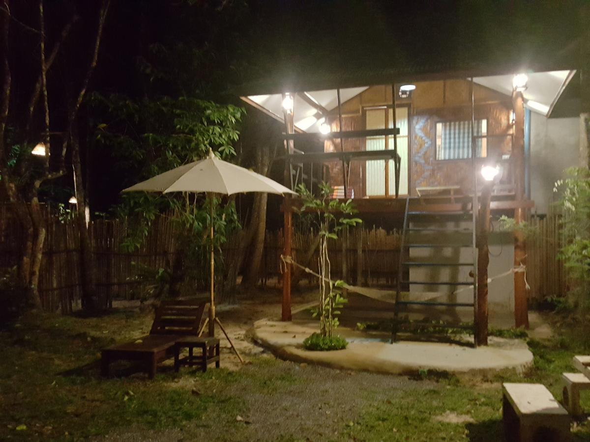 Hotel Hug Rimtharn Ban Khao Klom Exterior foto